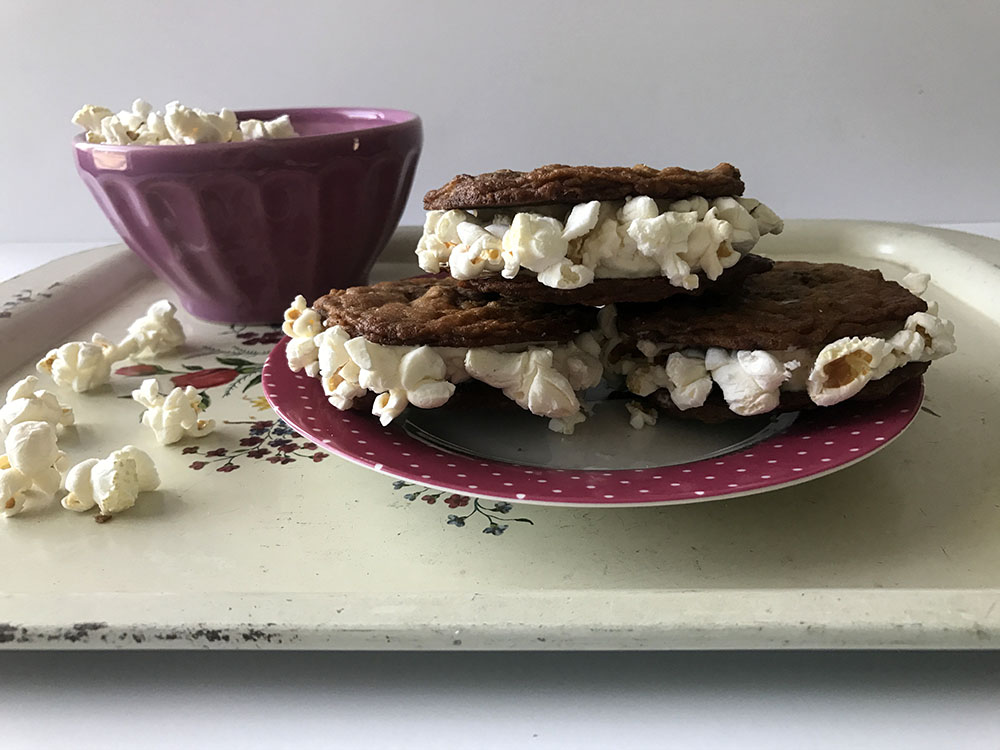 Cookie Ice Cream Sandwich with Popcorn